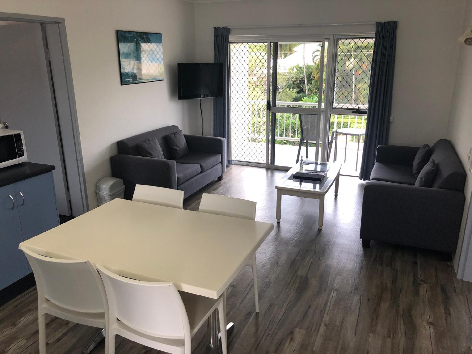 Cocos Holiday Apartments 트리니티비치 객실 사진